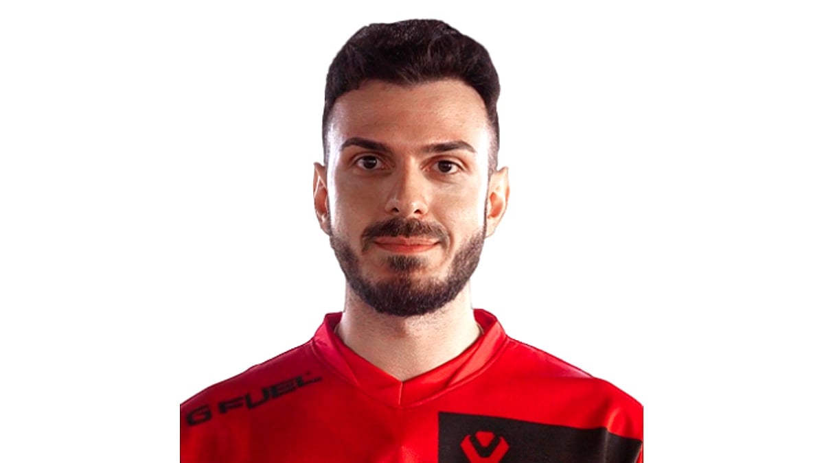 tarik professional player portrait